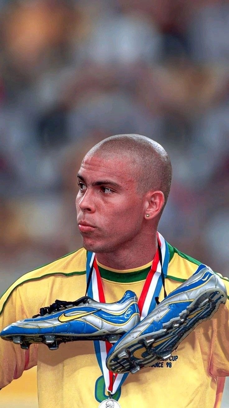 Ronaldo Fenômeno Brasil penta 2002 — foto 3
