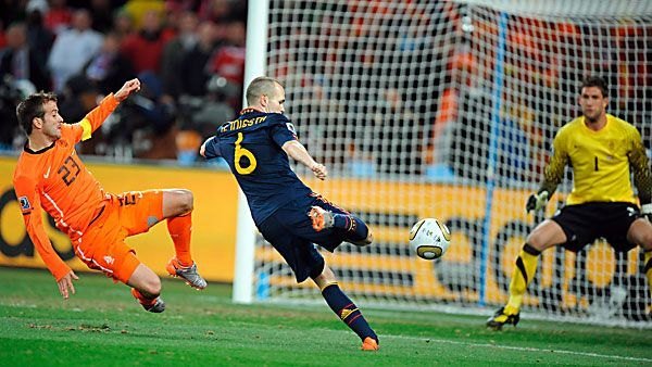 Iniesta Espanha gol final 2010 — foto 1