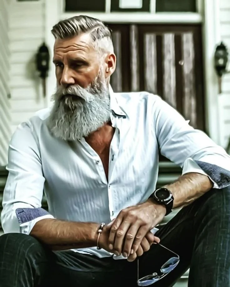 Barba grisalha curta — barba grisalha, exemplo 9