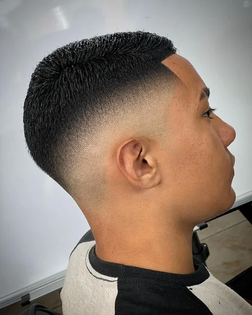 Degradê navalhado (skin fade) — corte degradê masculino, exemplo 5
