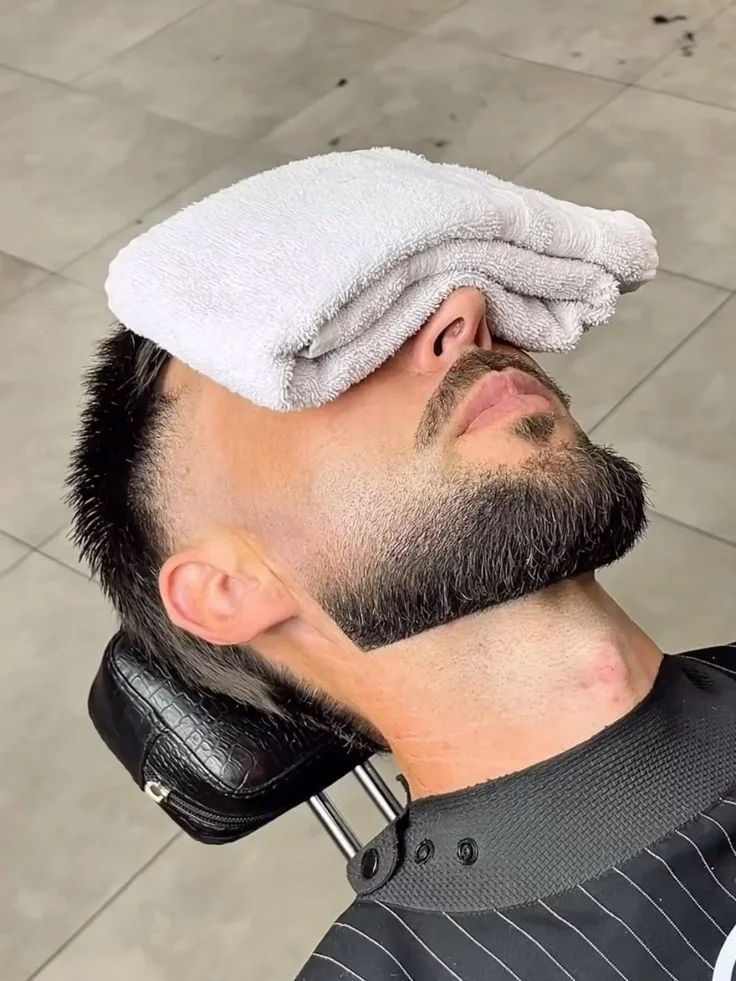 Degradê navalhado (skin fade) — corte degradê masculino, exemplo 8