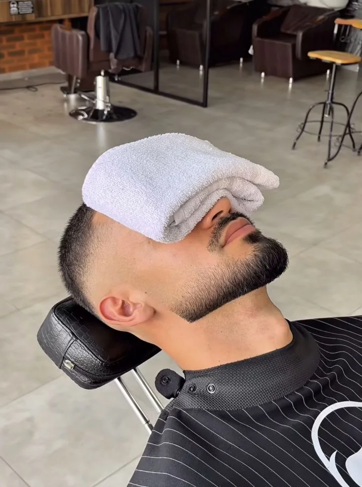 Degradê navalhado (skin fade) — corte degradê masculino, exemplo 11