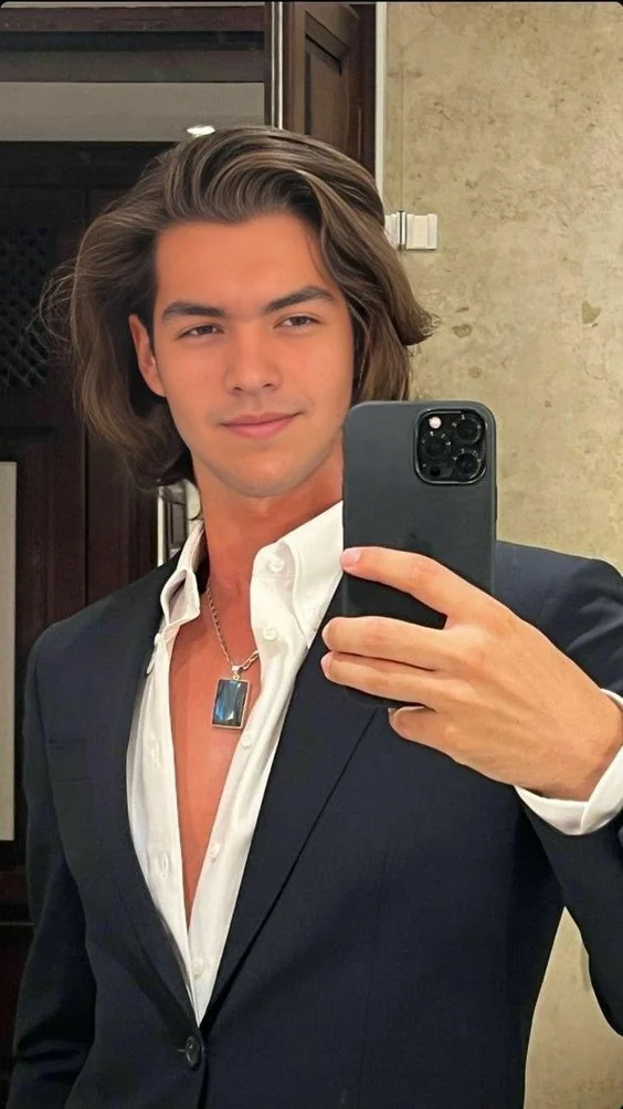 Costeleta longa — costeletas masculinas, exemplo 2