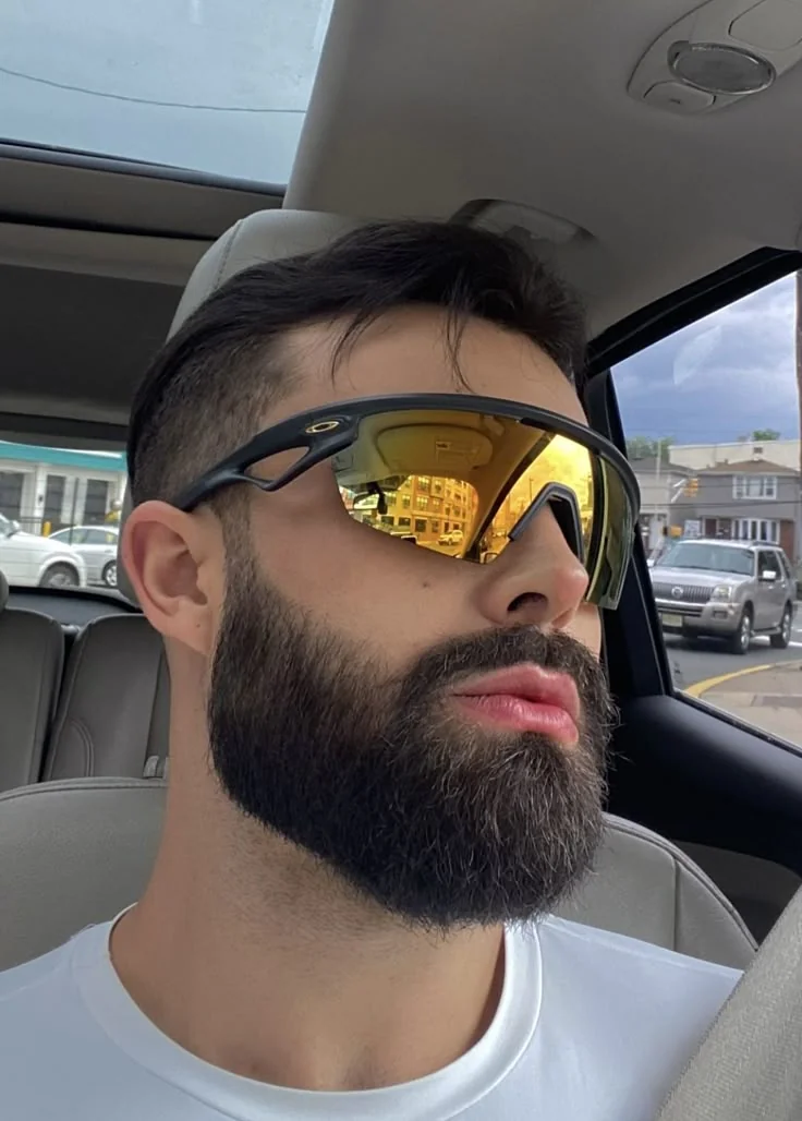 Low fade com barba — low fade masculino, exemplo 1