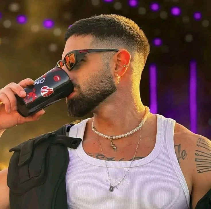 Low fade com barba — low fade masculino, exemplo 4